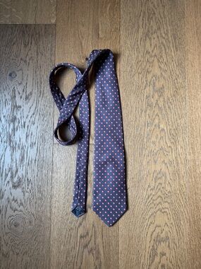 Brooks Brothers Navy Silk Tie with Red Geometric Dots